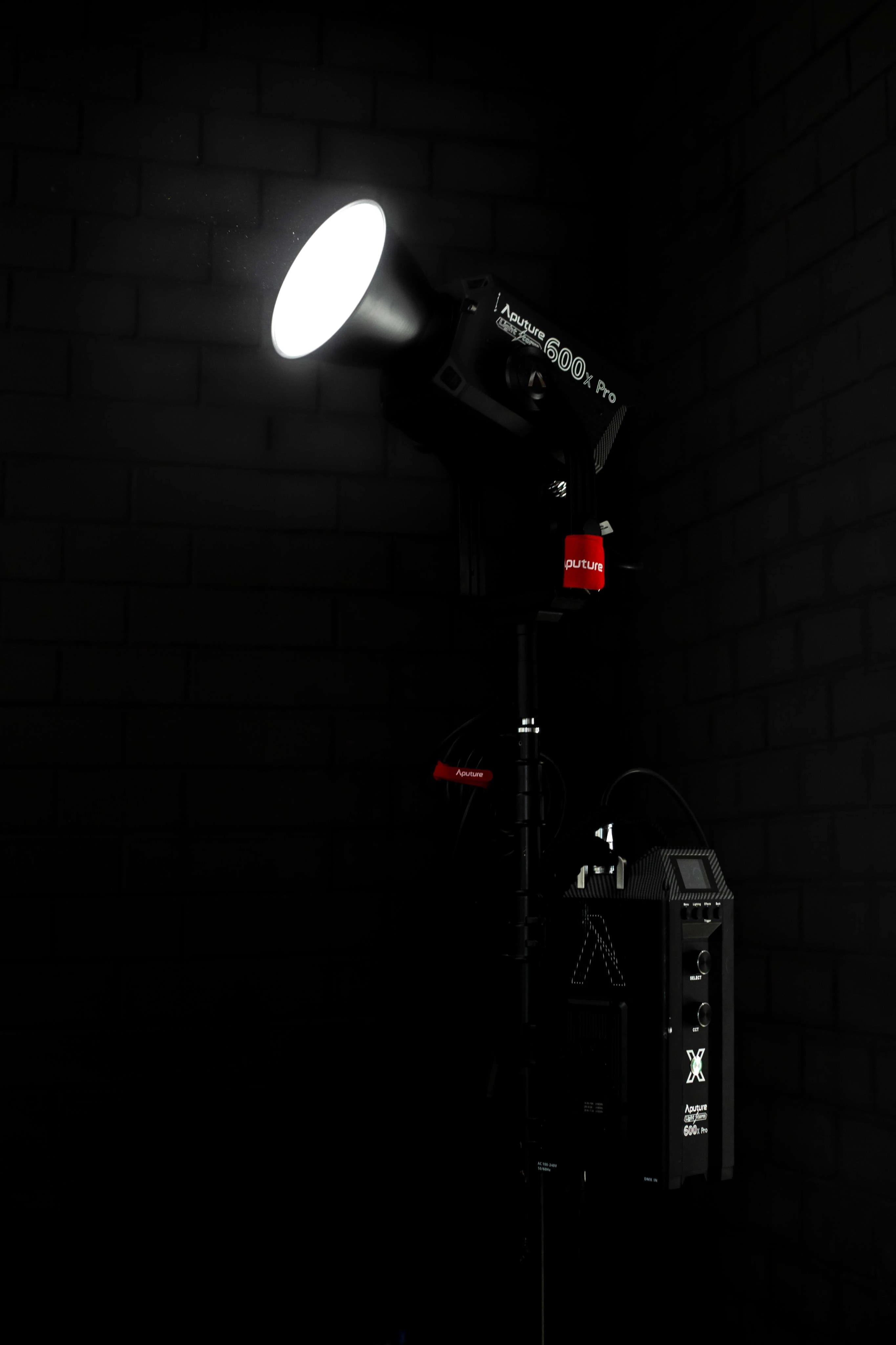 Aputure Cob 600x Pro — vue 2