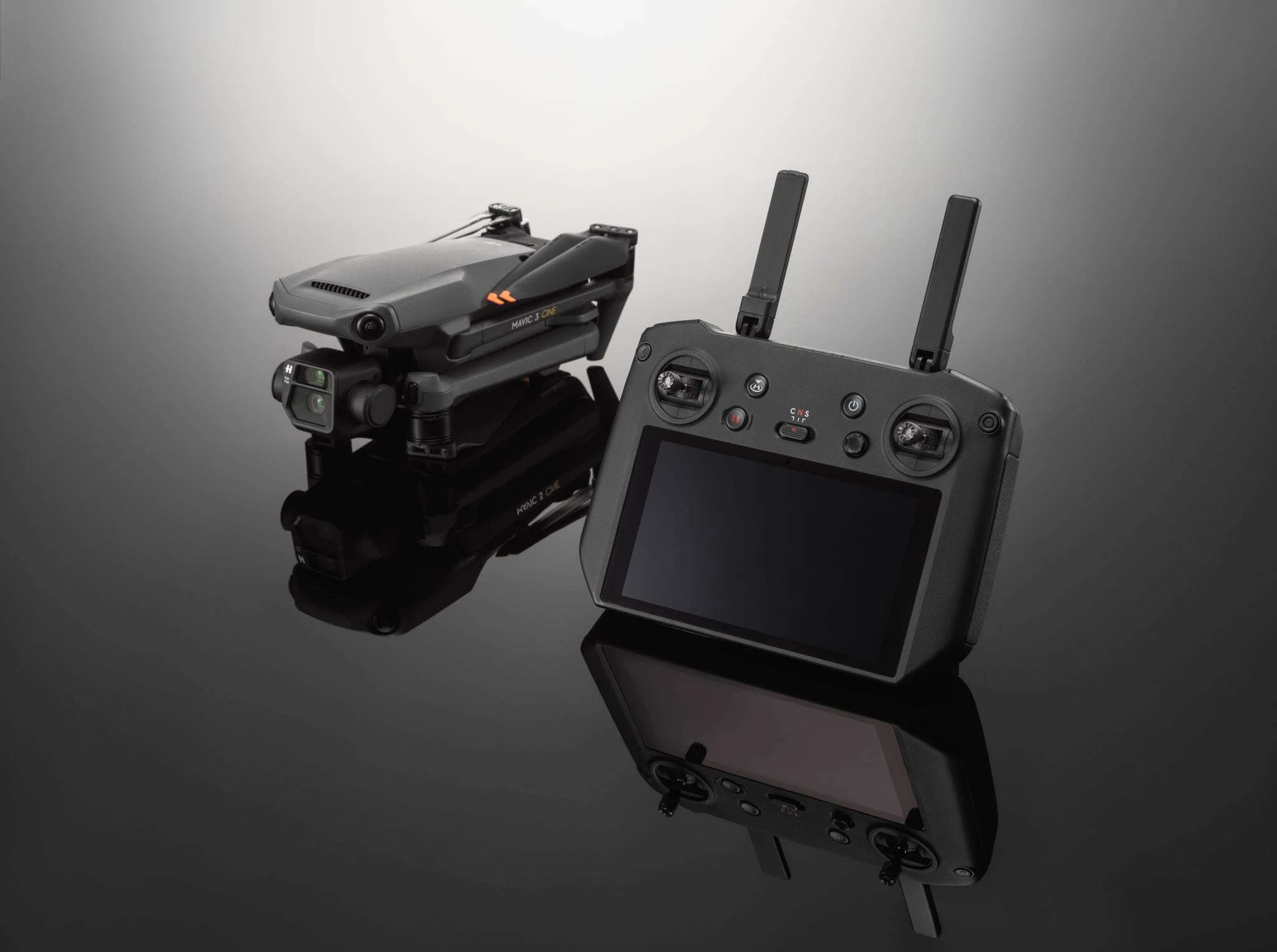 DJI Mavic 3 Cine — vue 2